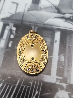 Vintage Antique Art Nouveau Gold Filled Oval Locket – Green Accent Stones